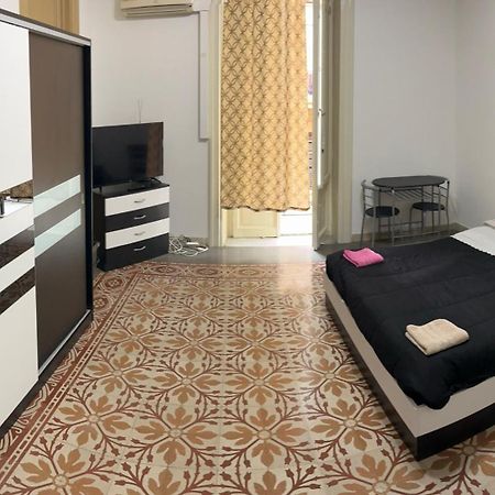 Bnb Manzoni Palermo Bagian luar foto